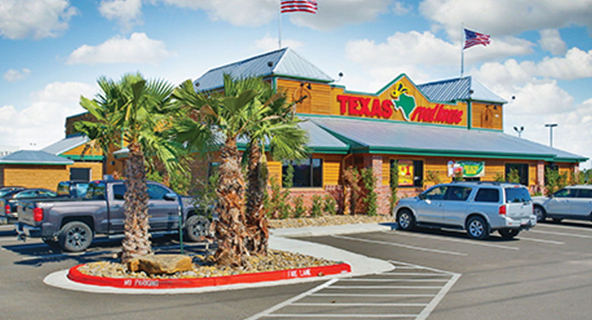SRS Negotiates $2.4M Sale of New Restaurant Near Knoxville Ground Leased to Texas Roadhouse