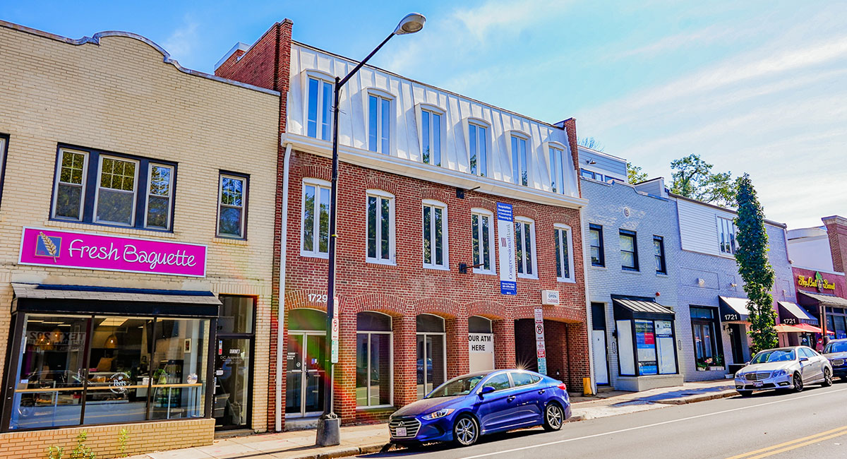Real Estate: Georgetown’s Only Drive-Thru Building For Sale