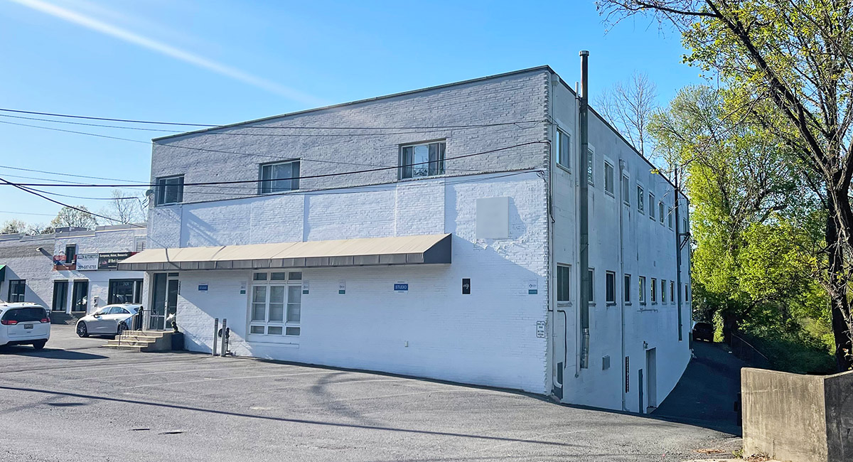 2426 Linden Lane