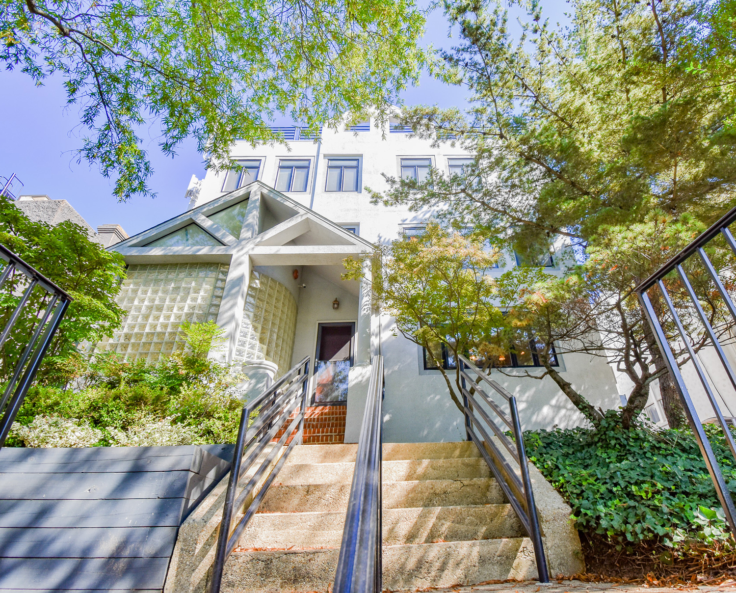 5165 MacArthur Boulevard NW